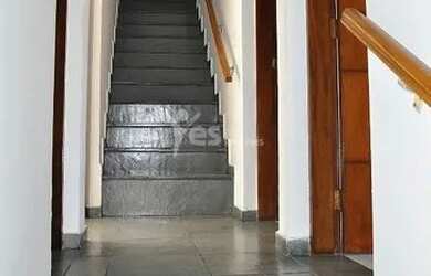 Imagem 7: Cód.: 13715 - Sobrado com 06 dormitórios e quintal com 06 vagas de garagem. Vila Santa Te