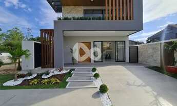 Imagem 2: Casa de condomínio para venda tem 270 metros quadrados com 4 quartos