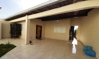 Imagem: Vende-se casa 3 quartos, quintal