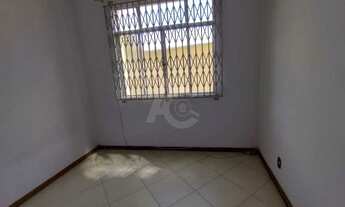 Imagem 4: Apartamento três quartos vazio na Vila da Penha