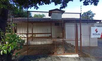 Imagem 4: Casa térrea com amplo pátio REF: C1417