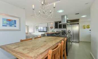 Imagem 4: Apartamento com 2 dormitórios à venda com 190.58m² por R$ 1.180.000,00 no bairro Água Verd