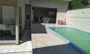 Imagem 1: Casa para venda tem 302 metros quadrados com 3 quartos em Arembepe (Abrantes) - Camaçari