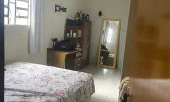 Imagem 4: Casa grande, com 3 quartos sendo 1 suíte, wc social, sala de jantar e quintal grande