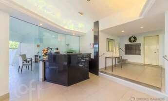 Imagem 7: Apartamento à venda em Menino Deus com 165 m², 4 quartos, 1 suíte, 2 vagas