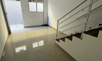 Imagem 3: Sobrado com Quintal Privativo em Condomínio no Tude Bastos, Repasse de Financiamento