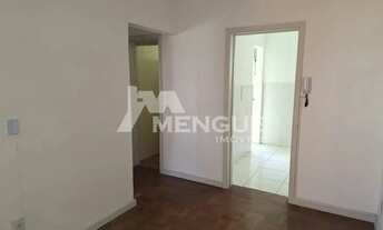 Imagem 2: Apartamento com 2 quartos e 44m² para alugar em Passo da Areia, Porto Alegre