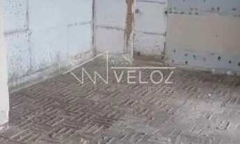 Imagem: Kitnet/Conjugado - / Residencial / Glória