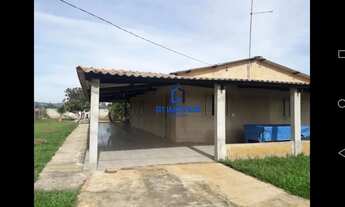 Imagem 4: Chácara em Santa Maria em Trindade conta com 2500m de área total e casa com 3 quartos send