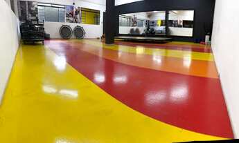 Imagem 3: Academia completa e funcionando