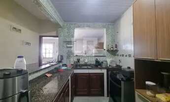 Imagem 3: Ótima casa com 4 quartos, piscina e churrasqueira, em Nova Iguaba *NI15