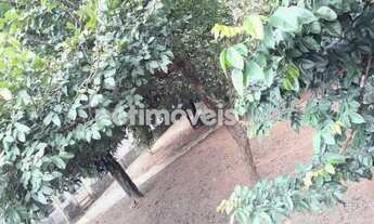 Imagem 3: Oportunidade Imperdível na Pompéia BH! Casa Ampla com 5 Quartos e Enorme Quintal!