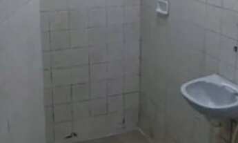 Imagem 4: Alugo 600 reais c água e luz incluso