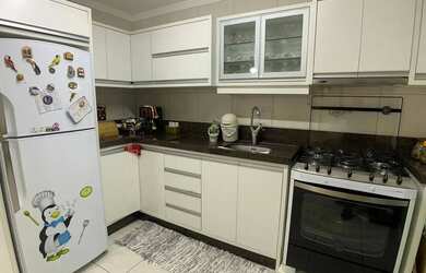 Imagem 7: Sobrado em Rua Emilio Gerog - Balneario Pereque - Porto Belo/SC