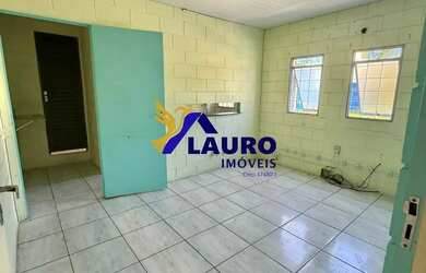 Imagem 3: Galpão Comercial para Venda ou Locação no Centro de Vinhedo-SP: 2 Banheiros, 4 Vagas, 340m