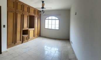 Imagem 7: Casa Triplex para venda. Possui 263 metros quadrados com 4 quartos em Paul - Vila Velha