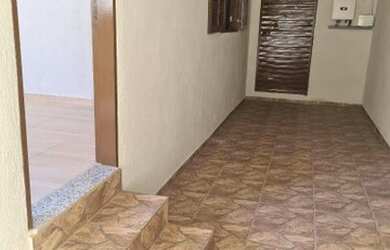 Imagem 4: Casa primeira locação, 2 quartos, sala, varanda, cozinha americana, área de serviço, ônibu