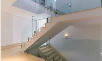 Imagem 6: Casa de condomínio para venda tem 720 metros quadrados com 4 quartos