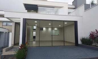 Imagem 1: Alto Padrão 04 Quartos Dentro de Condomínio Lazer Completo 9 8 1 3 2 3 0 0 0