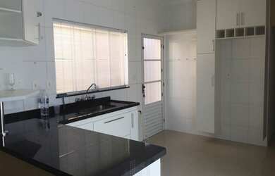 Imagem 7: Sorocaba - Casa Padrão - Piazza di Roma