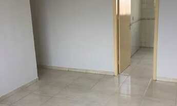 Imagem 2: Alugo apartamento com 3 quartos sendo 1 suíte no 4º andar do Residencial Parque dos Lírios