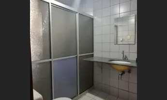 Imagem 5: Quarto/sala, armários, Praça Ana Lúcia Magalhães, Itaigara!