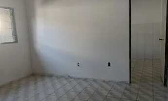 Imagem 6: BARRACÃO COM UM QUARTO SALA CONZINHA ÁREA DE SERVIÇO BANHEIRO E UMA GARAGEM PARA UM CARRO