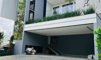 Imagem 2: Sobrado no mirante do lago