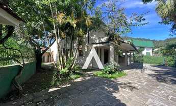 Imagem 2: Casa com 5 Quartos à venda, 318 m² por R$ 1.600.000 - Comary - Teresópolis/RJ