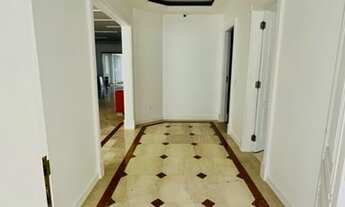 Imagem 4: CASA TRIPLEX COM 4 SUÍTES, NO CONDOMÍNIO MALIBU NA BARRA DA TIJUCA