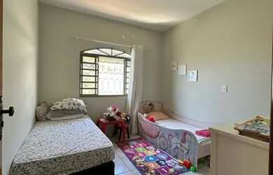 Imagem 5: Casa Térrea para venda com 4 quartos em Parque Anhanguera - Goiânia - GO