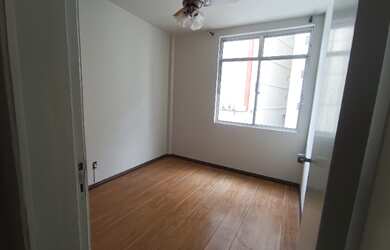 Imagem 5: Apartamento com 2 Quartos no Centro da Cidade