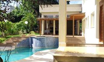 Imagem 5: Casa de condomínio sobrado para venda tem 654 metros quadrados com 5 quartos