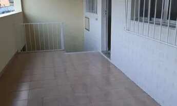 Imagem 2: Linda Casa de Vila com quintal e garagem
