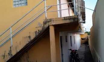 Imagem: Alugo Quitinete com 01 e 02 quartos