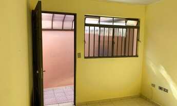 Imagem 2: Casa com 03 comodos e vaga de garagem para alugar no Jardim Coimbra - 750