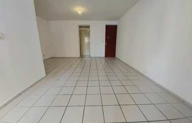 Imagem 2: Alugo Amplo Apartamento c/ 115m2, 3 Qtos + DCE a 500m da Praia de Tambaú!