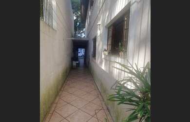 Imagem 4: Ótimo sobrado em vila aberta com 134m², 3 dormitórios sendo 1 suíte, 4 banheiros, 2 salas