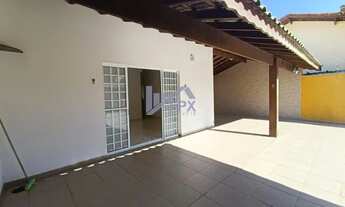 Imagem: Casa em Itanhaém, no Califórnia