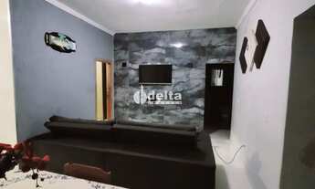 Imagem 4: Casa disponível para venda no bairro Laranjeiras em Uberlândia MG