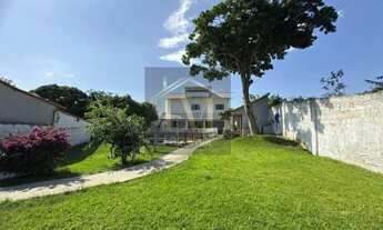 Imagem 2: Casa para Venda em Araruama, Iguabinha, 3 dormitórios, 1 suíte, 3 banheiros, 2 vagas