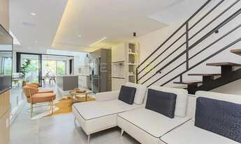 Imagem 6: IMPECÁVEL! SOBRADO MOBILIADO com acabamentos nobres, no bairro Boa Vista - Curitiba/PR Ref