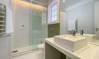 Imagem 6: Casa de condomínio para aluguel tem 1000 metros quadrados com 6 quartos