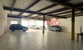 Imagem 2: Galpão 1.100m² no coração da Vila Madalena em frente a uma praça