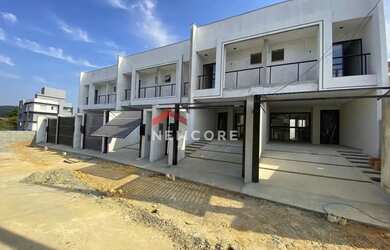 Imagem 7: Sobrado em Rua Alziro Zarur - Bom Retiro - Joinville/SC