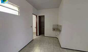 Imagem 4: Kitnet com vaga de garagem para alugar no Conjunto Esperança