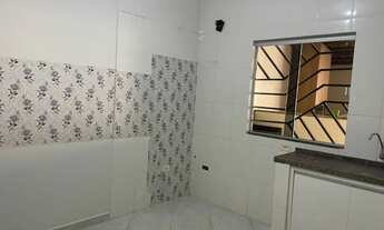 Imagem 6: Linda casa com 2 quartos, podendo ampliar pra 3 quartos, área gourmet, vagas pra 3 carros