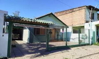 Imagem 3: Casa à venda na Feitoria em São Leopoldo com 3 dormitórios, suíte, terreno amplo, conforto