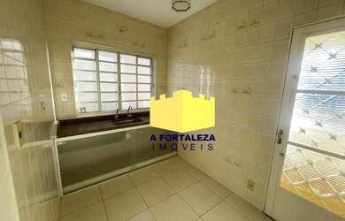 Imagem 6: Casa com 4 dormitórios para alugar, 184 m² por R$ 2.330,00/mês - Vila Jones - Americana/SP