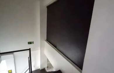 Imagem 7: VENDO Sala 32m² Rio Vermelho - Sala com banheiro privativo, armários planejados e mezanino